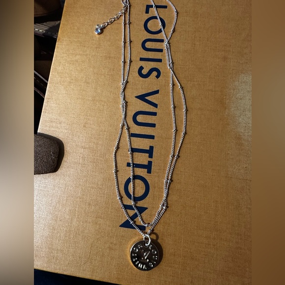 Louis Vuitton Zipper Pull Charm Gold - Picture 11 of 16